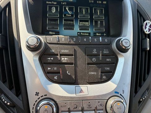 Used 2017 Chevrolet Equinox LT w/ Convenience Package FWD image 18