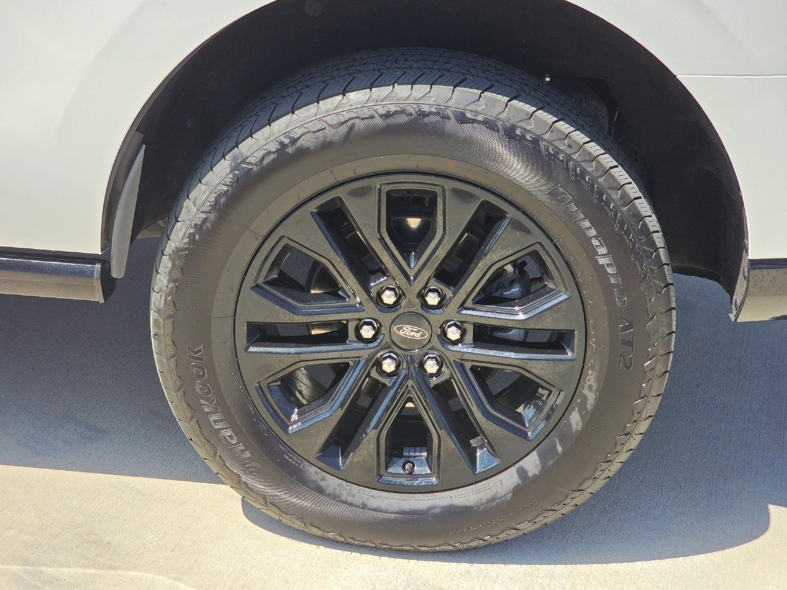Used 2023 Ford Expedition Limited RWD image 9