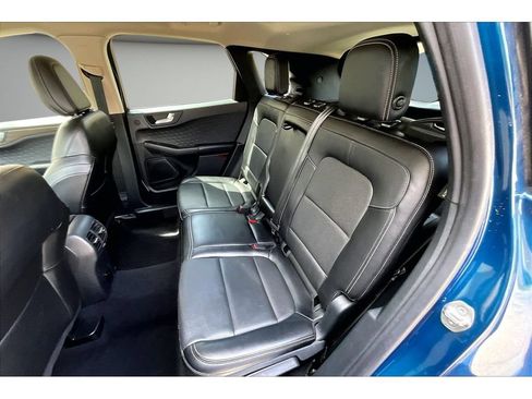 Used 2020 Ford Escape Titanium w/ Titanium Premium Package 2.0 AWD/4WD image 25