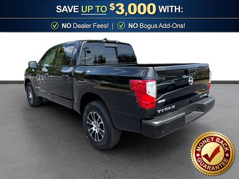 Used 2024 Nissan Titan SV AWD/4WD image 4