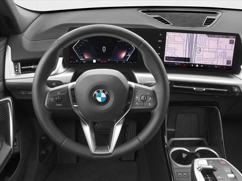 New 2026 BMW X2 xDrive28i w/ Technology Package AWD/4WD image 4
