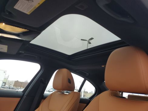 Certified 2023 BMW 330e xDrive 330e xDrive w/ Premium Package image 8