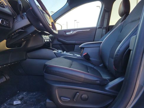 New 2026 Ford Escape ST-Line w/ Tech Pack #1 image 17