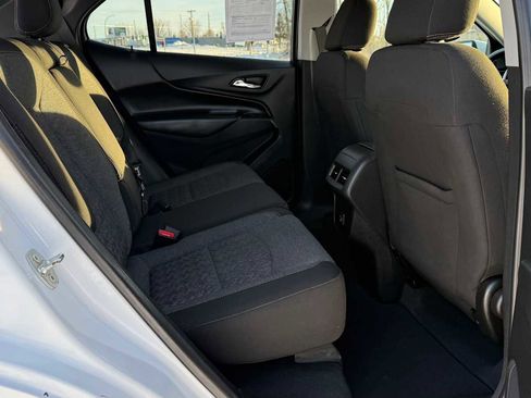 Used 2022 Chevrolet Equinox LT image 11