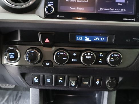 Used 2023 Toyota Tacoma TRD Sport w/ Technology Package AWD/4WD image 16