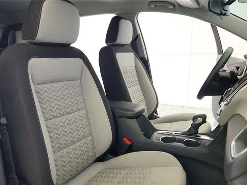 Used 2024 Chevrolet Equinox LT w/ LPO, Floor Liner Package FWD image 39