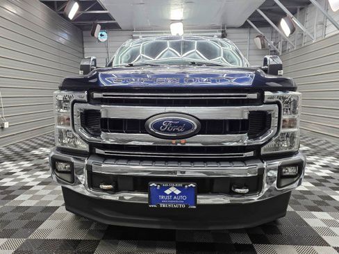 Used 2022 Ford F350 XLT w/ XLT Premium Package AWD/4WD image 4