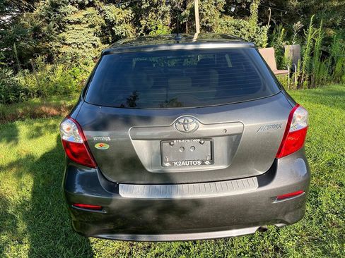 Used 2009 Toyota Matrix w/ PWR Pkg FWD image 9