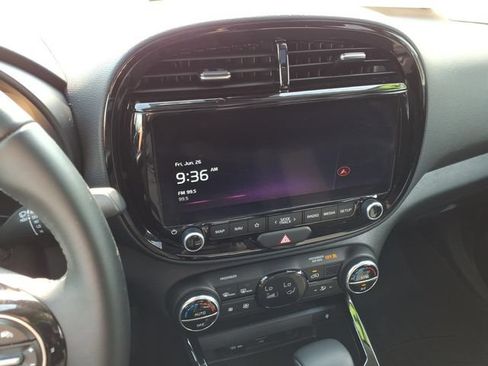 Used 2025 Kia Soul EX FWD image 24