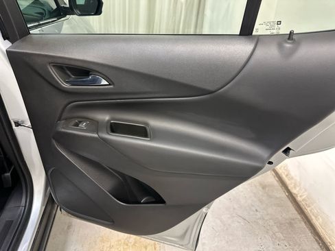 Used 2022 Chevrolet Equinox LT AWD/4WD image 29