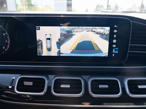 Used 2020 Mercedes-Benz GLE 350 4MATIC image 15