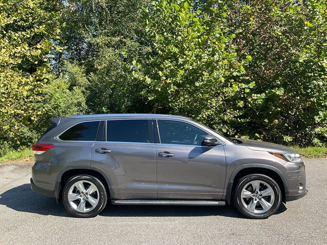 Used 2019 Toyota Highlander Limited AWD/4WD image 5
