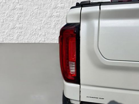Used 2023 GMC Sierra 1500 Denali Ultimate image 10
