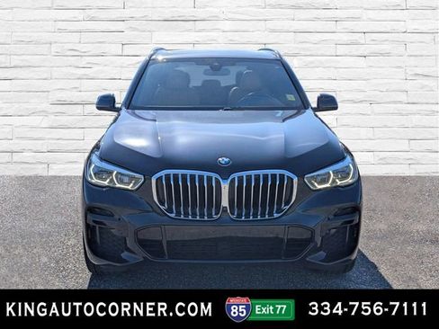 Used 2022 BMW X5 xDrive40i w/ M Sport Package AWD/4WD image 8