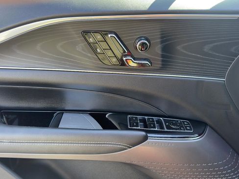 Certified 2024 Cadillac Lyriq Luxury AWD/4WD image 15
