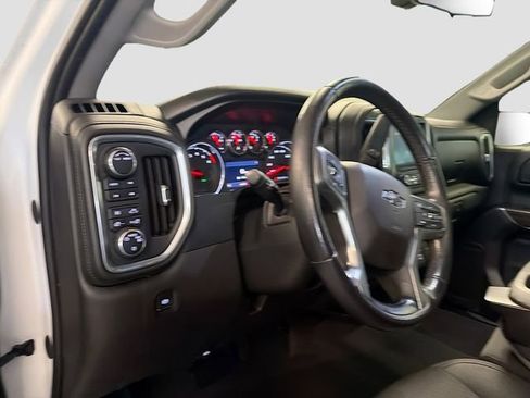 Used 2020 Chevrolet Silverado 1500 LT Trail Boss image 9