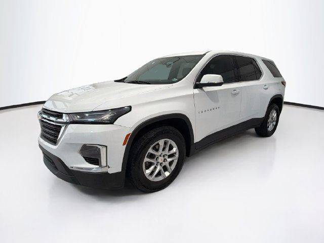 Used 2024 Chevrolet Traverse LS w/ Safety Package AWD/4WD image 3