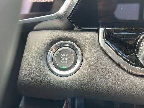 New 2026 GMC Canyon Elevation w/ Convenience Package RWD image 20