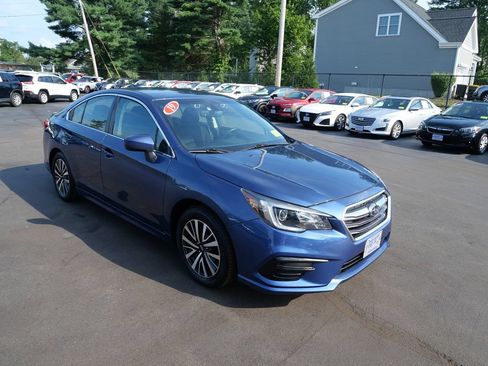 Used 2019 Subaru Legacy 2.5i Premium AWD/4WD image 2