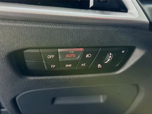 Used 2025 BMW M4 xDrive Competition w/ Executive Package image 8