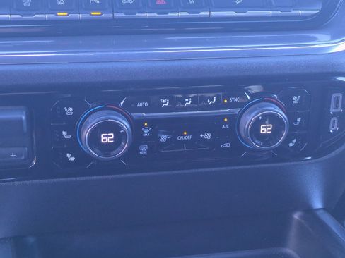 Used 2024 Chevrolet Silverado 2500 High Country w/ High Country Premium Package image 26