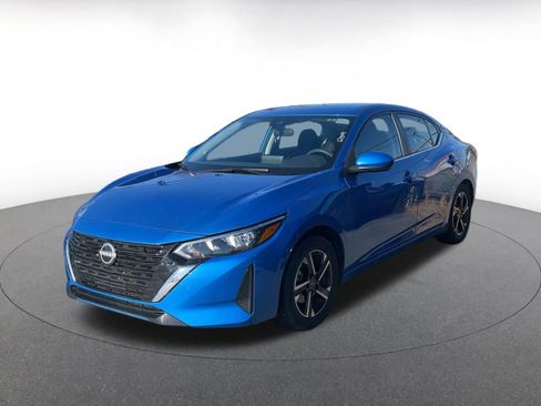 Used 2025 Nissan Sentra SV image 8