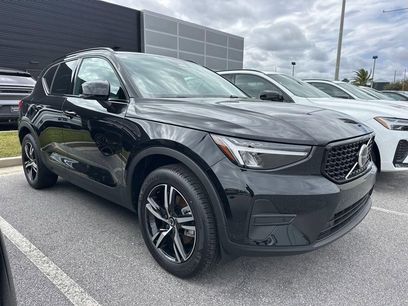 New 2026 Volvo XC40 B5 Core