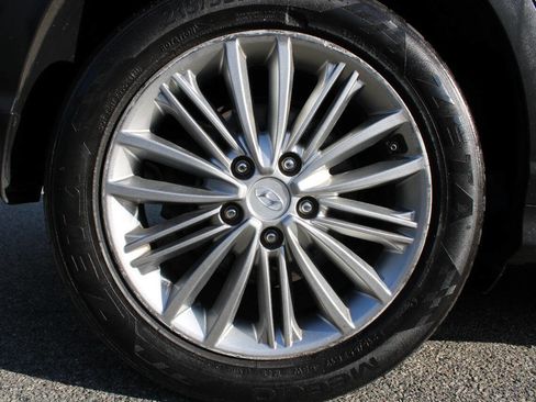 Used 2018 Hyundai Kona SEL image 20