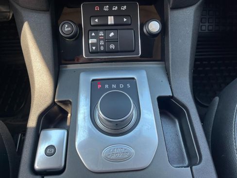 Used 2016 Land Rover LR4 HSE Silver Edition image 22