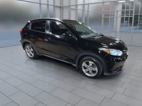 Used 2017 Honda HR-V EX-L image 2