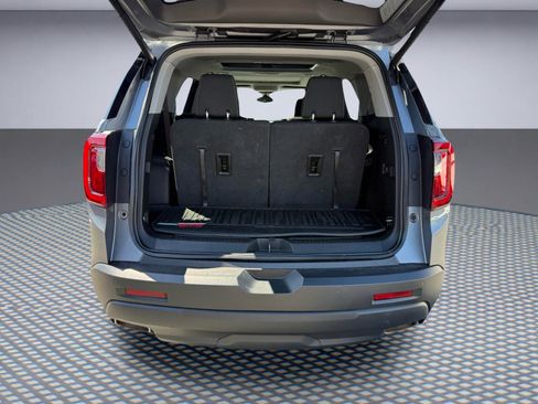 Used 2022 GMC Acadia SLE w/ GMC Pro Grade Package AWD/4WD image 8
