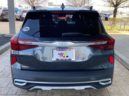 Used 2023 Kia Seltos S w/ Navigation Package AWD/4WD image 6