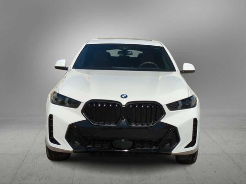 New 2026 BMW X6 xDrive40i image 3
