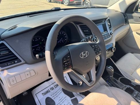 Used 2016 Hyundai Tucson SE w/ Option Group 02 AWD/4WD image 17