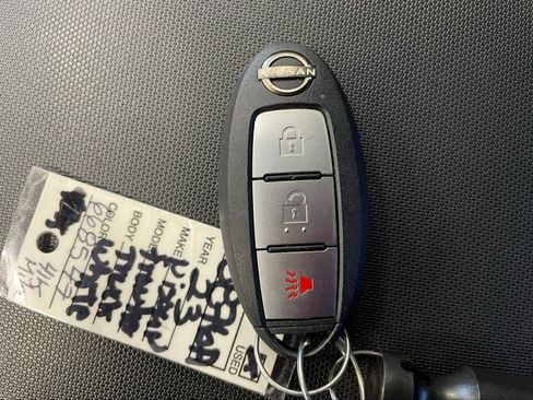 Certified 2023 Nissan Frontier S image 18