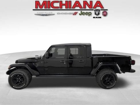 Used 2022 Jeep Gladiator Sport AWD/4WD image 1