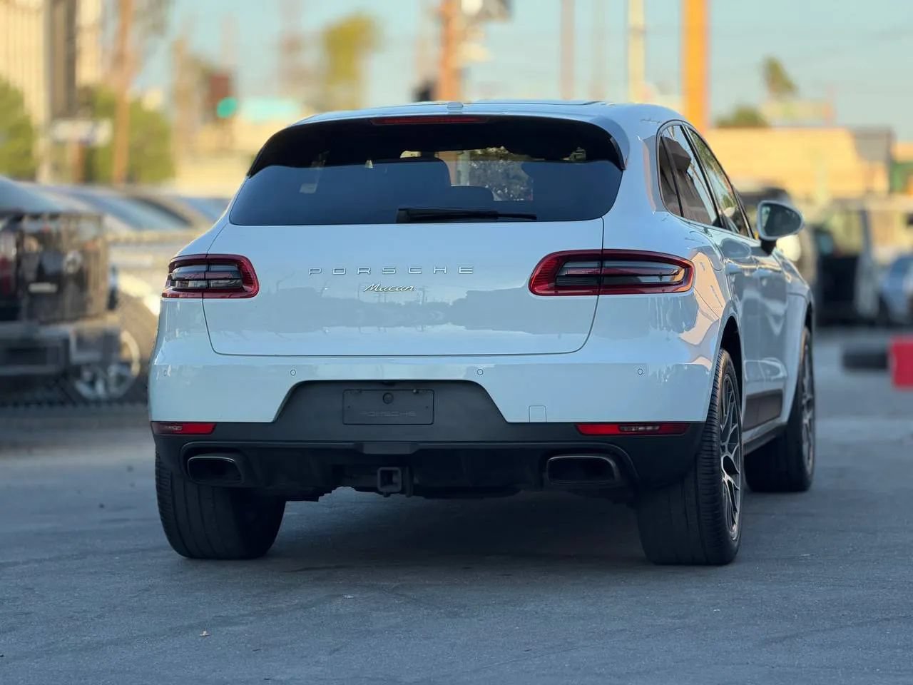 Used 2017 Porsche Macan AWD/4WD image 12