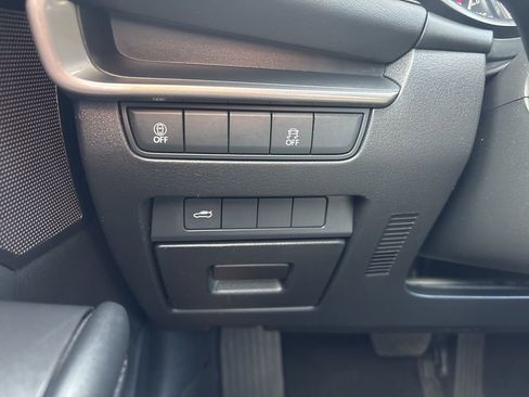 Used 2021 MAZDA MAZDA3 s FWD image 26