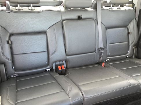 Used 2024 GMC Sierra 1500 SLT AWD/4WD image 21
