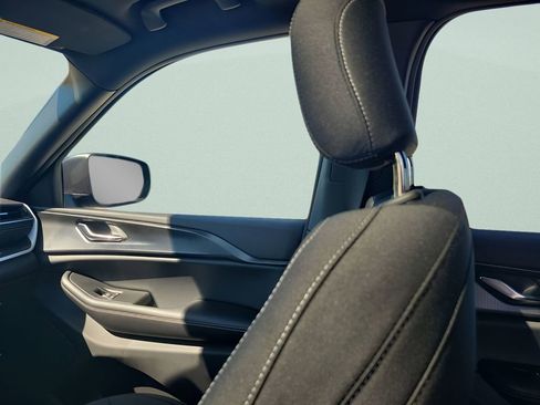 New 2025 Jeep Grand Cherokee Laredo X image 11