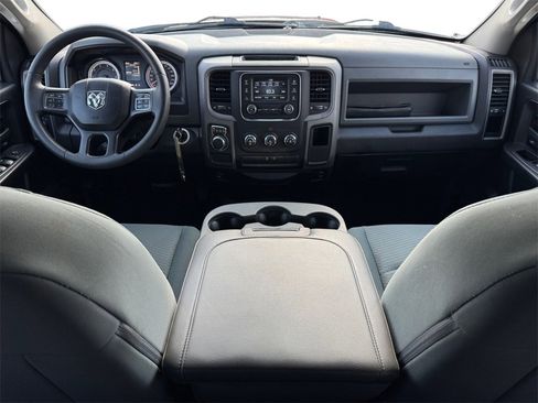 Used 2019 RAM 1500 Express w/ Express Value Package image 10