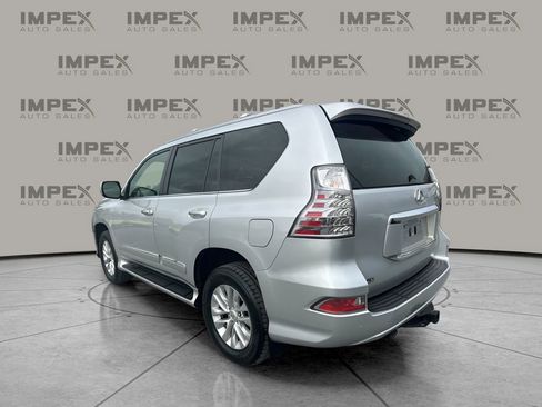 Used 2019 Lexus GX 460 Premium image 3