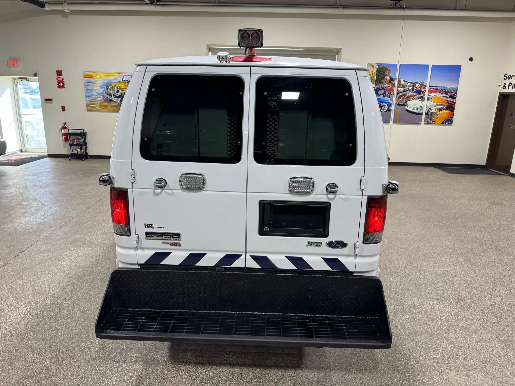 Used 2012 Ford E-350 and Econoline 350 Extended Super Duty w/ PWR Group RWD image 32