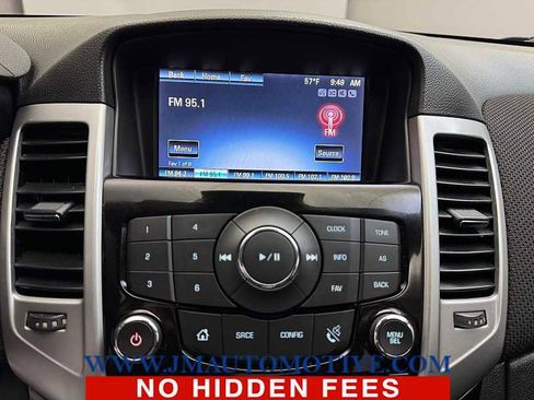 Used 2016 Chevrolet Cruze LT image 22