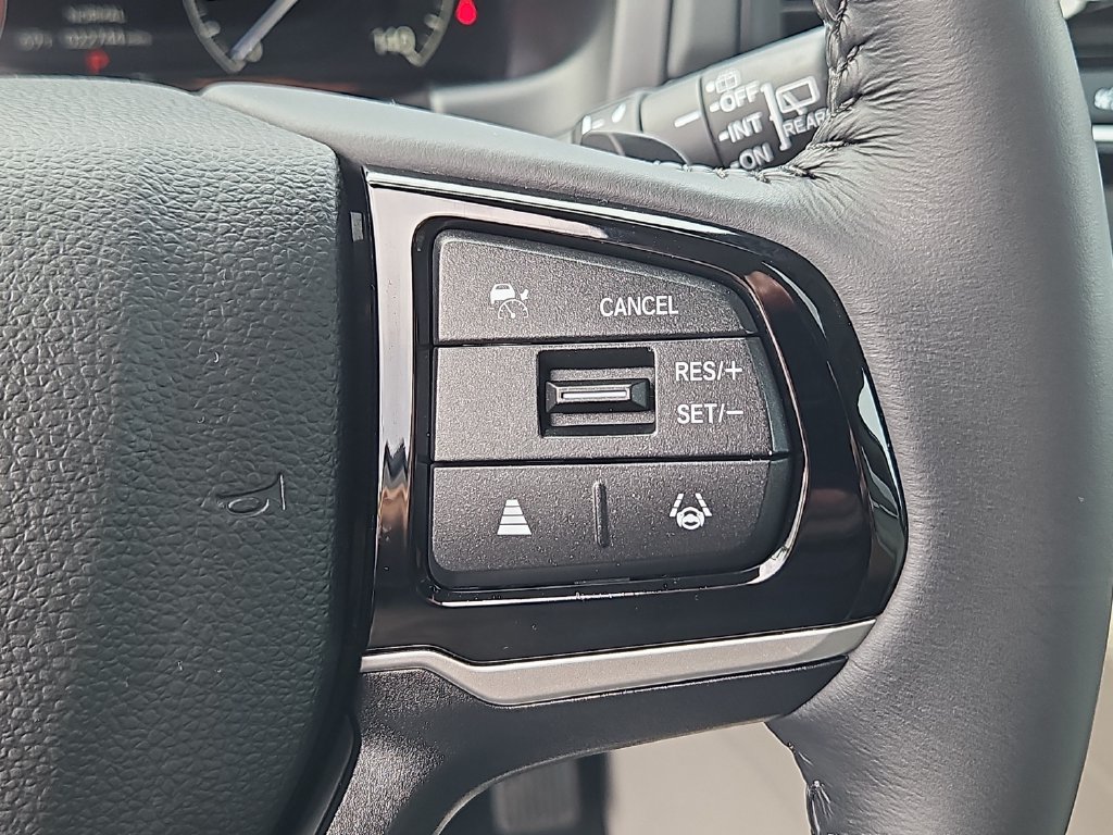 Used 2025 Honda Odyssey EX-L image 25