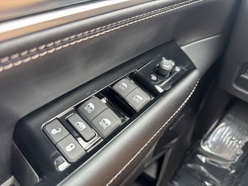 New 2026 Jeep Grand Wagoneer Limited AWD/4WD image 13