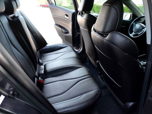 Used 2019 Acura ILX FWD image 8