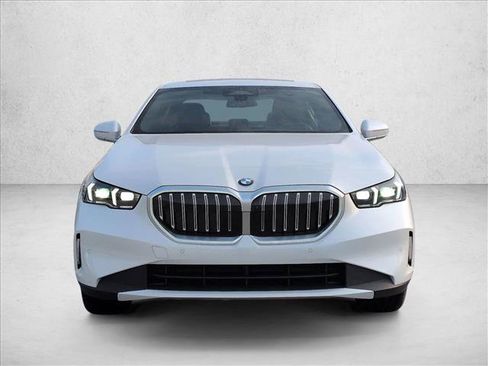Used 2026 BMW 530i xDrive AWD/4WD image 6