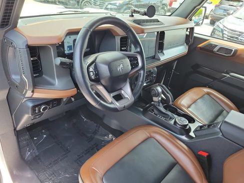Used 2024 Ford Bronco Outer Banks AWD/4WD image 18