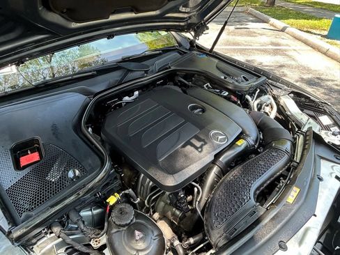 Used 2023 Mercedes-Benz E 350 4MATIC Sedan image 34